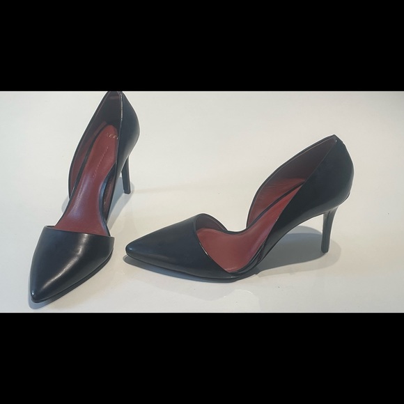 Dorsay style pump - Picture 1 of 1